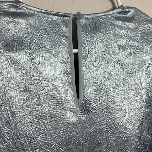 NWT Baum Und Pferdgarten Marcy Blue satin cut out blouse. Size 36 (6 women’s) - Picture 5 of 9